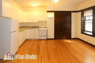 820 W Waveland Ave, Unit M02B in Chicago, IL - Building Photo - Building Photo