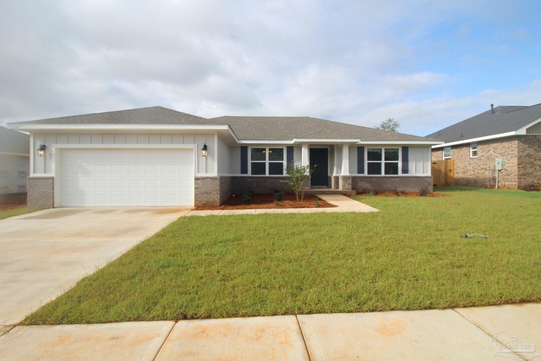 3241 Margaret Olivia Dr in Cantonment, FL - Building Photo