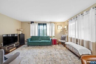 47 Morris Pl, Unit 2 in Bloomfield, NJ - Building Photo - Building Photo