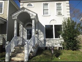 830 Lexington St in Norfolk, VA - Building Photo