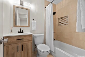 1212 Hooli Cir in Pearl City, HI - Building Photo - Building Photo
