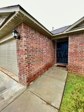 11529 SW 26th St in Yukon, OK - Building Photo - Building Photo