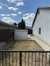 Spacious 4-Bedroom Home in Southwest Baker in Bakersfield, CA - Building Photo - Building Photo