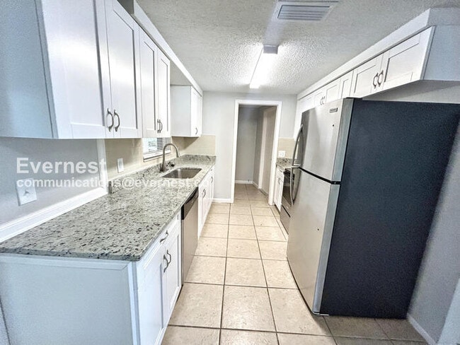 11710 Paige Dr in Port Richey, FL - Building Photo - Building Photo