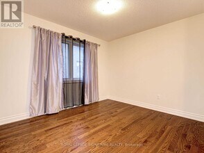 20 Dunley Cres in Brampton, ON - Building Photo - Building Photo