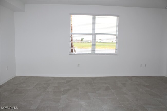 5661 Melbourne Ct in Ave Maria, FL - Foto de edificio - Building Photo