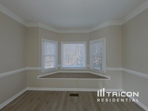 4714 Avonwood Ln in Charlotte, NC - Building Photo - Building Photo