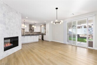 10264 Splendor Ridge Ave in Las Vegas, NV - Building Photo - Building Photo