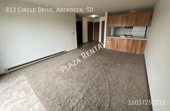 307 11th Ave NW in Aberdeen, SD - Building Photo - Building Photo