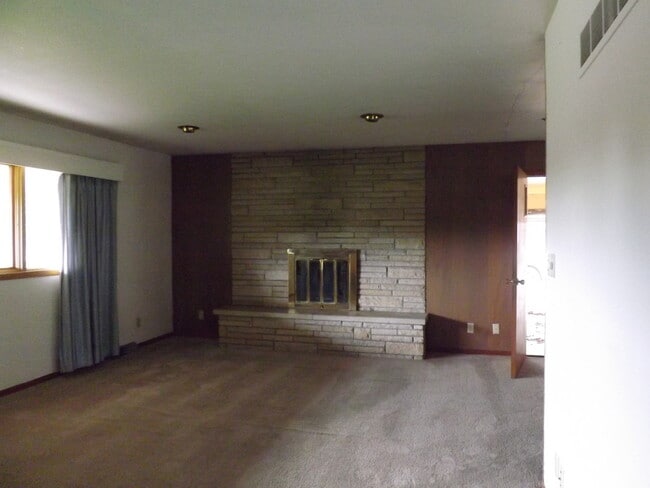 1111 Wharton Manor Rd in Manhattan, KS - Building Photo - Building Photo