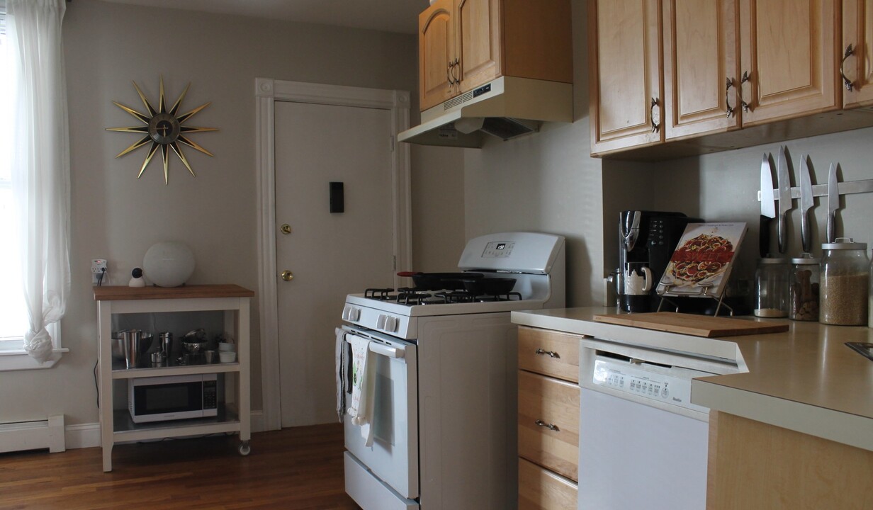 24 Portsmouth St, Unit T in Cambridge, MA - Building Photo