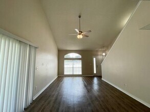 925 Village Ln in Fort Walton Beach, FL - Building Photo - Building Photo