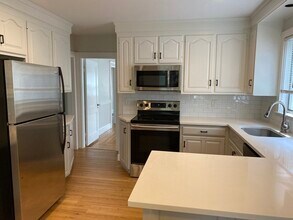 72 Waverley St in Belmont, MA - Building Photo - Building Photo