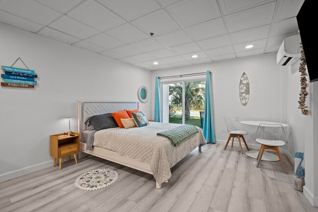 105 Tennessee Ave, Unit 105 in Carolina Beach, NC - Building Photo - Building Photo