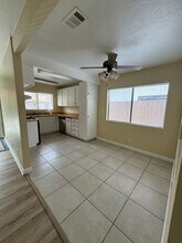 812-818 E Fairway Dr in Orange, CA - Building Photo - Building Photo