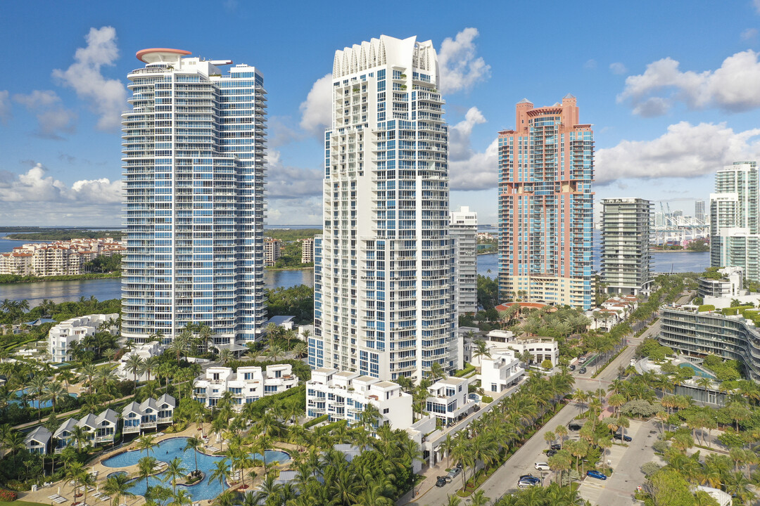 Continuum in Miami Beach, FL - Foto de edificio