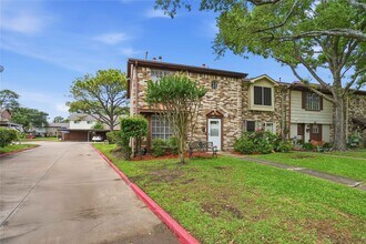 1508 S 8th St in La Porte, TX - Building Photo - Building Photo