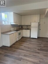 1576 Barton St E in Hamilton, ON - Building Photo - Building Photo