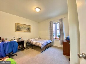 1622 W Jefferson St in Philadelphia, PA - Building Photo - Building Photo