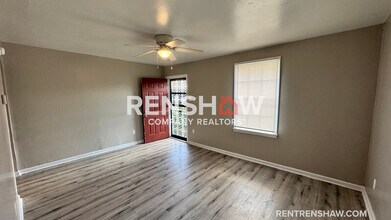 1810 Blair Hunt Dr in Memphis, TN - Building Photo - Building Photo