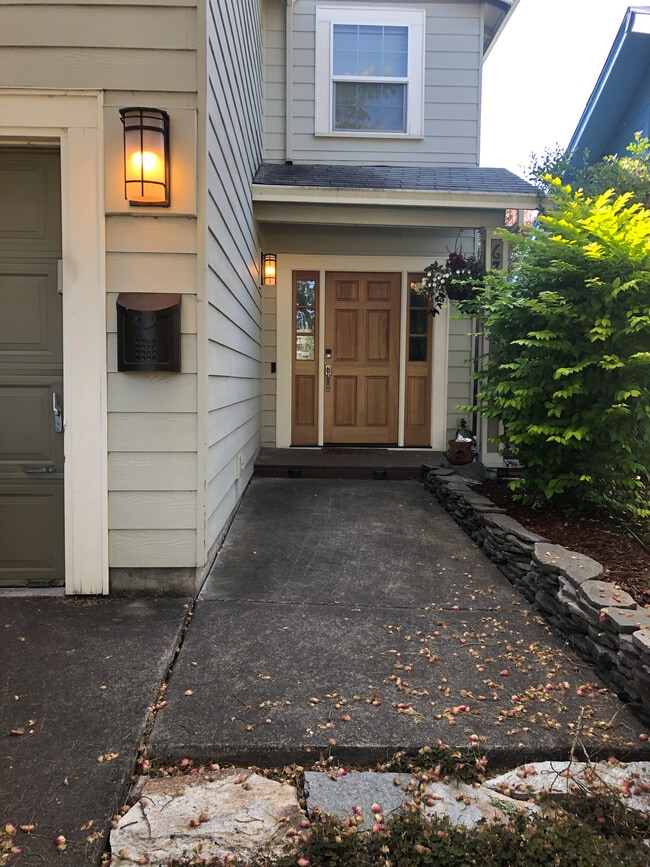 6705 NE Mallory Ave in Portland, OR - Building Photo - Building Photo