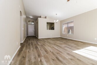 2303 E Aire Libre Ave in Phoenix, AZ - Building Photo - Building Photo