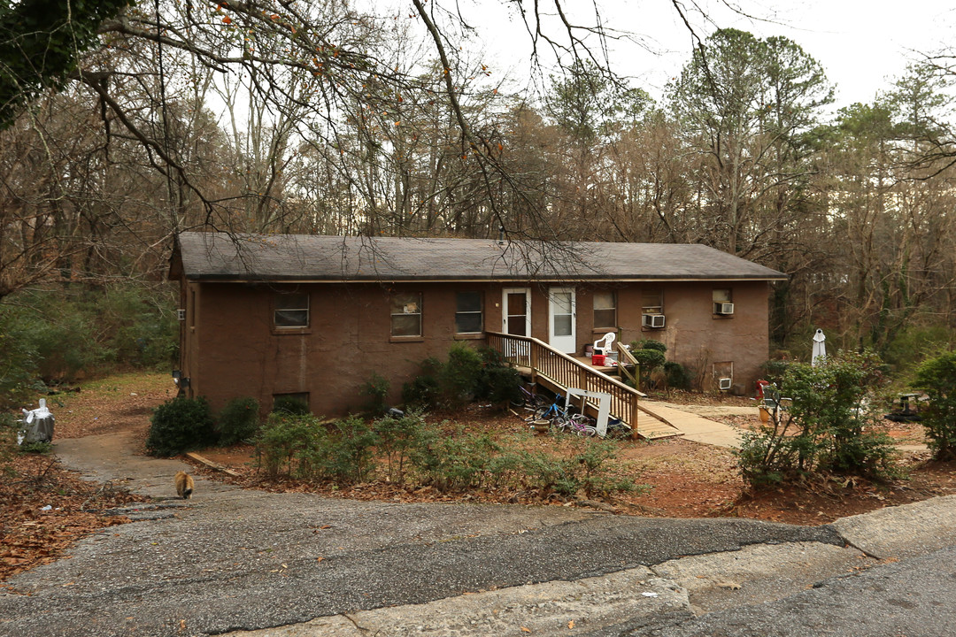 852 Zion Cir in Roswell, GA - Foto de edificio