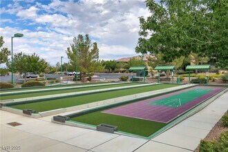 2320 Meteor Shower St in Henderson, NV - Foto de edificio - Building Photo