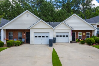 Lakemont at Avery Park in Newnan, GA - Foto de edificio - Building Photo