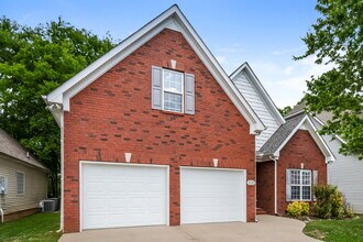 2137 Aberdeen Cir in Murfreesboro, TN - Foto de edificio - Building Photo