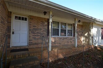 180 Bruce Ct in Dallas, GA - Building Photo - Building Photo