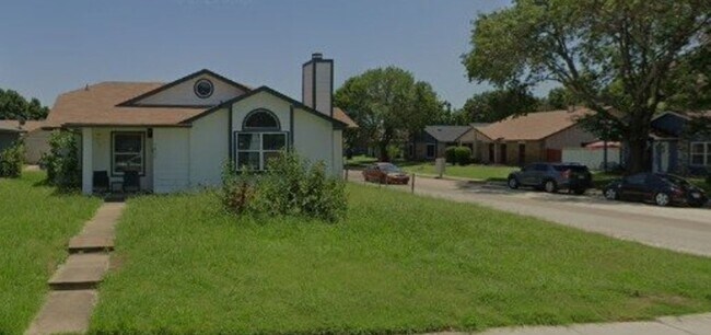 1636 Thomaswood Ln in Dallas, TX - Building Photo - Building Photo