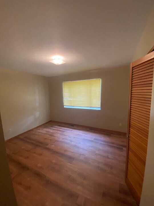 201 College Ave, Unit 201 in Lincoln, IL - Foto de edificio
