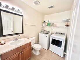703 Majestic Dr in Crestview, FL - Building Photo