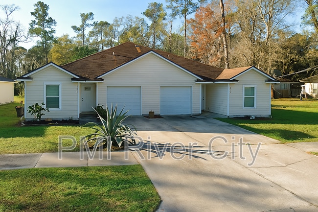 818 Filmore Ln