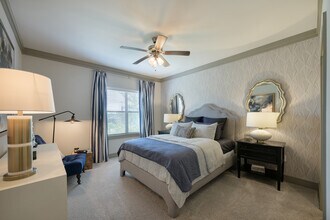 Arielle Spring Plaza in Spring, TX - Foto de edificio - Building Photo