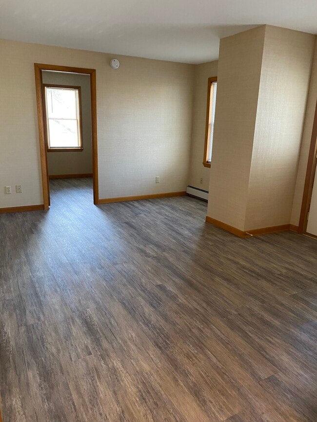 300 Washington St, Unit B in Findlay, OH - Building Photo - Building Photo