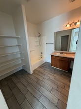 4923 S 99th Dr in Tolleson, AZ - Foto de edificio - Building Photo