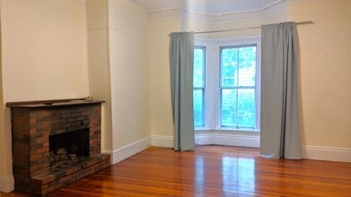 69 Dana St, Unit 2L in Cambridge, MA - Building Photo - Building Photo