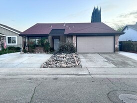 3950 Running Bear Way in Antelope, CA - Building Photo