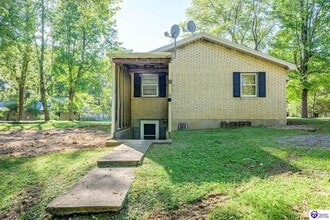 5918 S Wilson Rd in Elizabethtown, KY - Building Photo - Building Photo