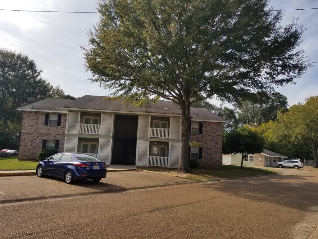 Covington I & II Apartments Natchez, MS Apartments For Rent