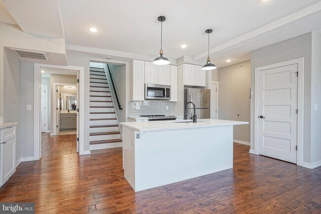 1710 Cambridge St in Philadelphia, PA - Building Photo - Building Photo