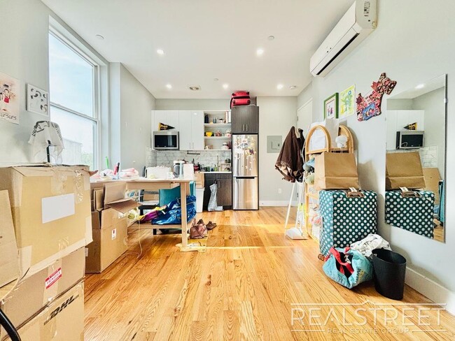 115 Park Ave, Unit 3A