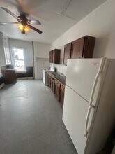 927 W Poplar St in York, PA - Building Photo - Building Photo