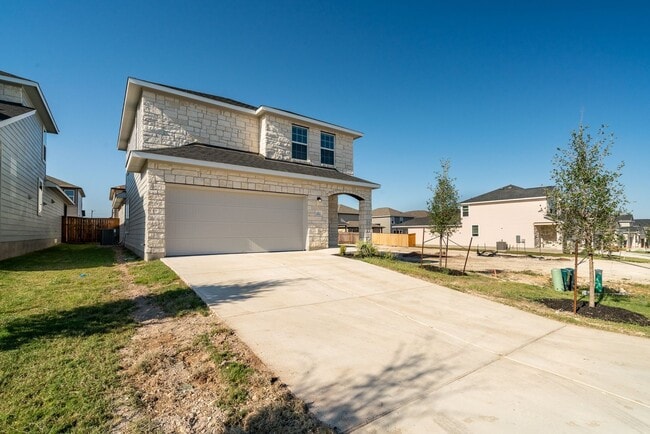 612 LT Rusty Dr in Jarrell, TX - Building Photo - Building Photo