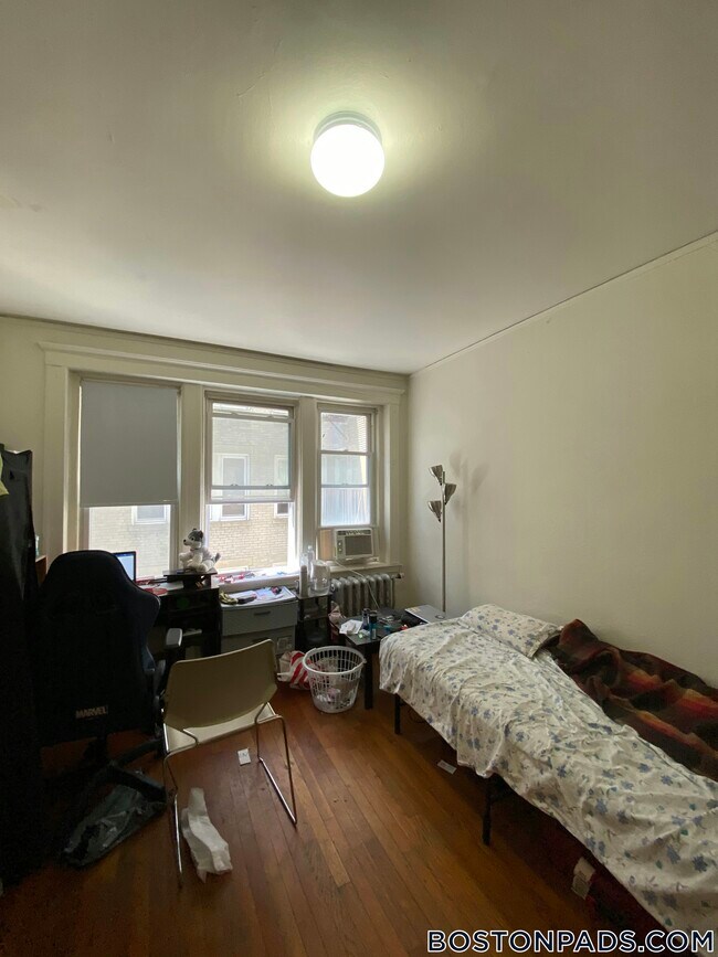 property at 1167 Boylston St