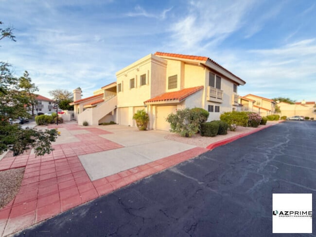 property at 7800 E Lincoln Dr