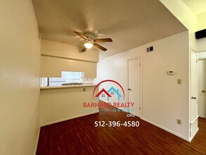 811 Allen St in San Marcos, TX - Building Photo - Building Photo