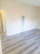 260 N Oak Ave, Unit 12 in Pasadena, CA - Foto de edificio - Building Photo